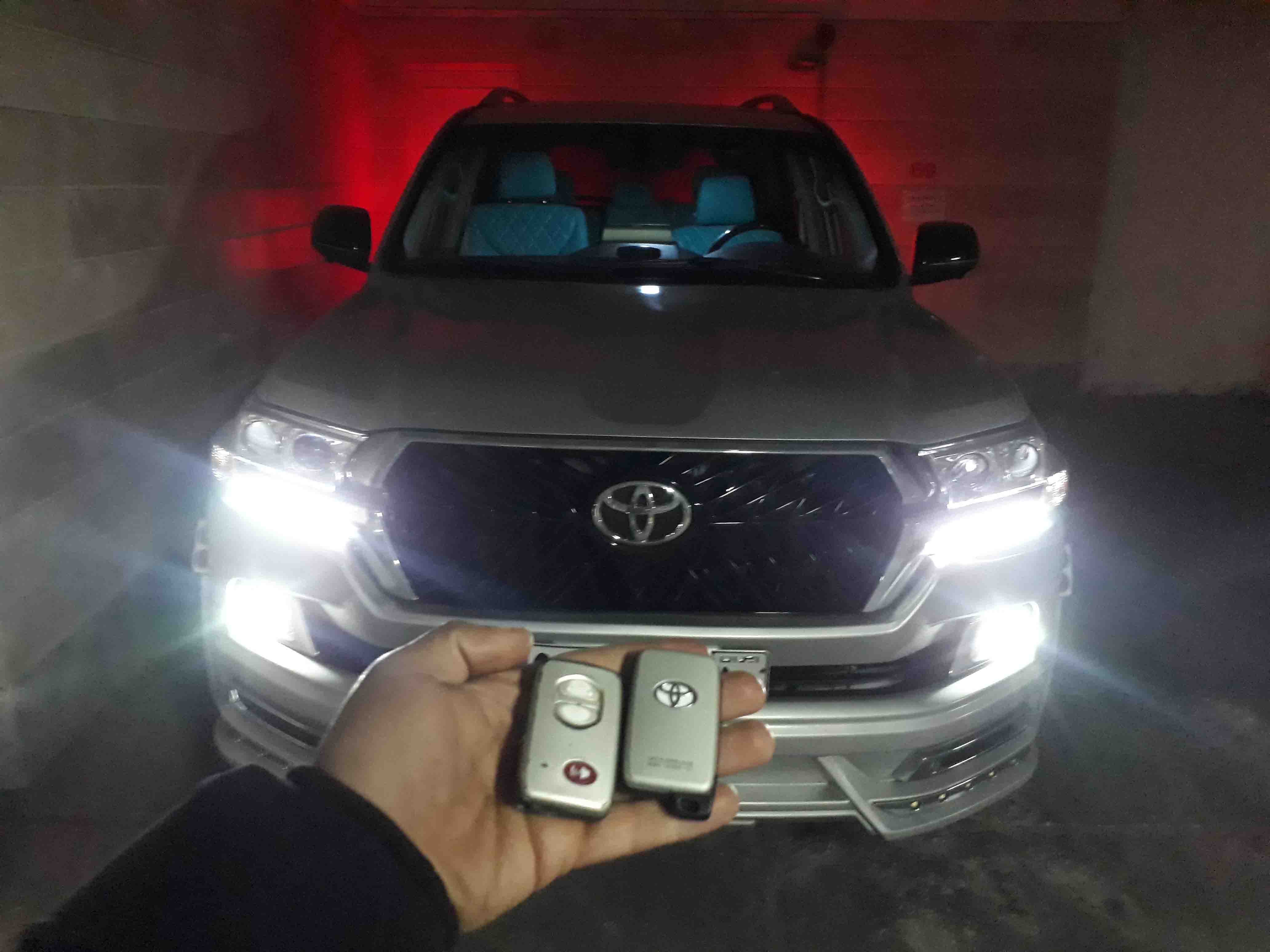 ساخت ریموت کیلس برای خوروی تویوتا لندکروز 2009 خودرو فاقد ریموت در سعادت آباد