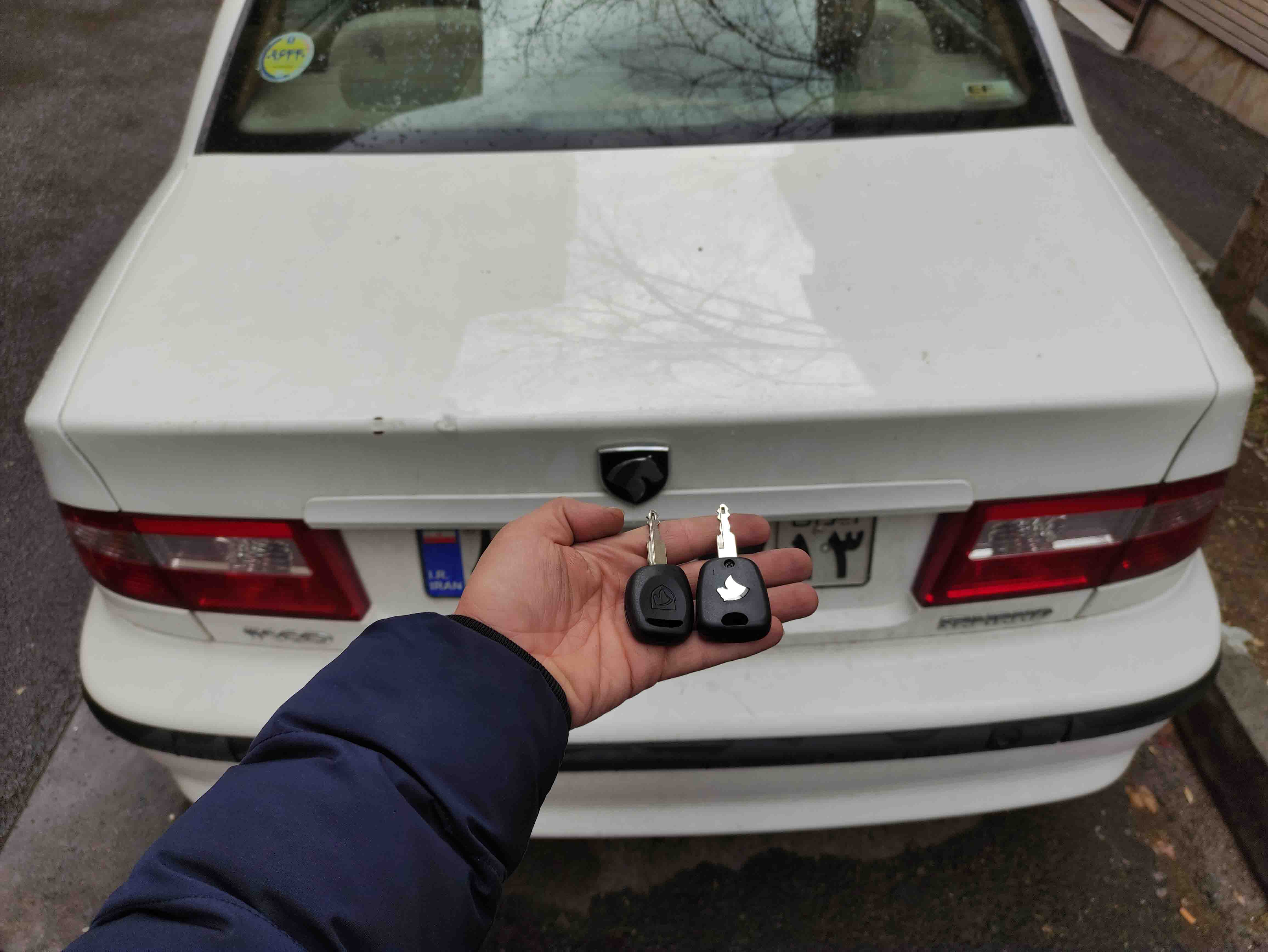 ساخت سوئیچ و ریموت برای خودروی سمند فاقد سوئیچ در سعادت آباد