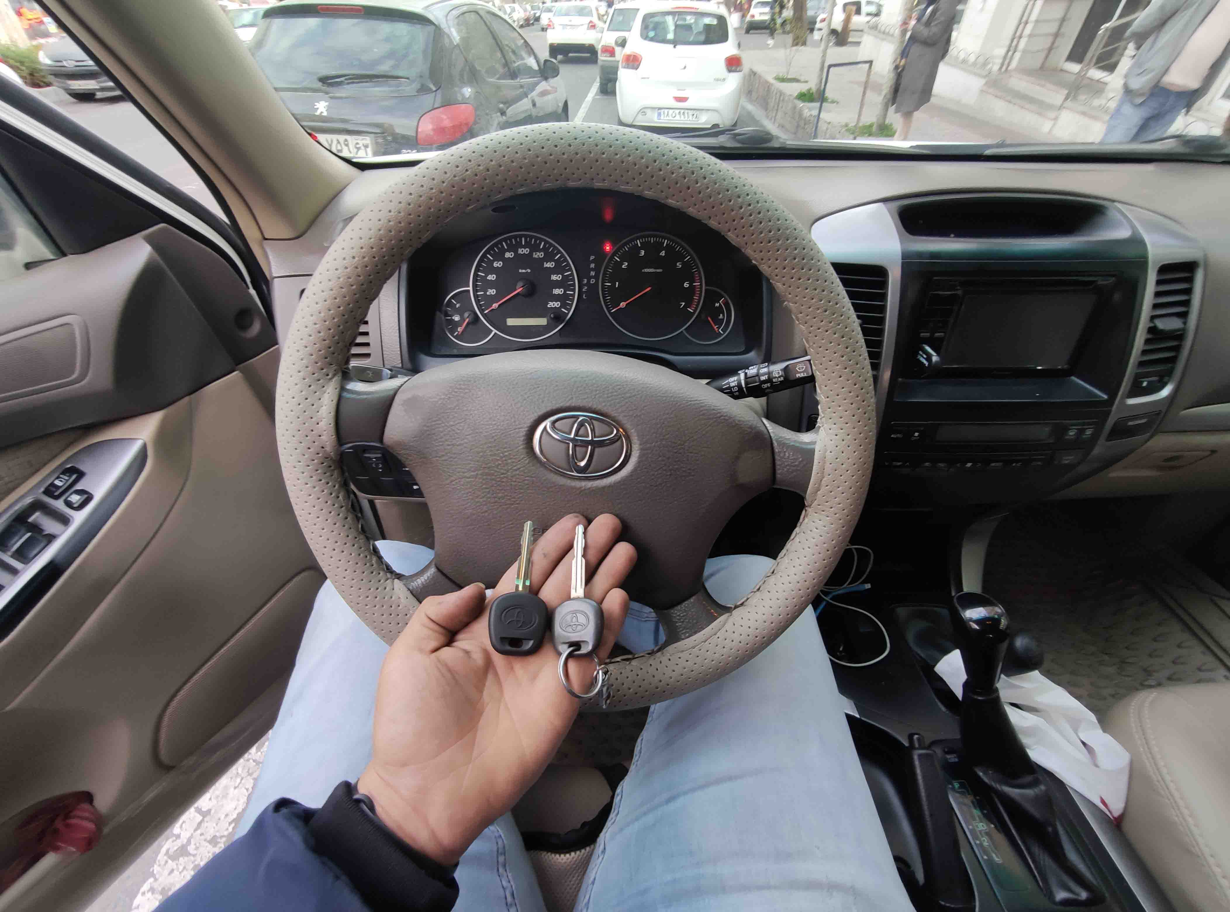 ساخت سوئیچ یدگ برای خودروی تویوتا پرادو کمری کرولا لندکروز هایلوکس