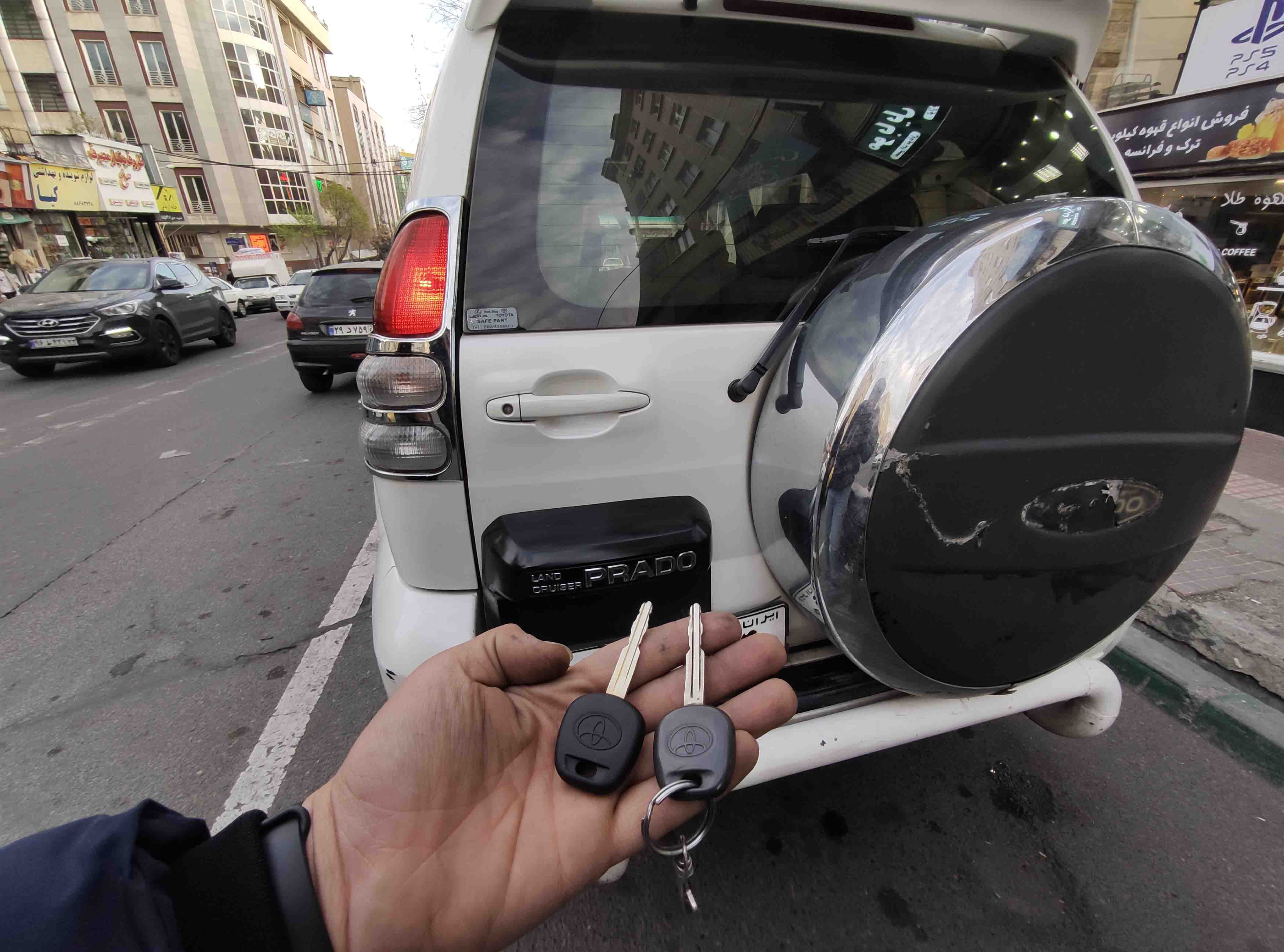 ساخت سوئیچ و ریموت یدک برای خودروی نیسان ماکسیما در سعادت آباد