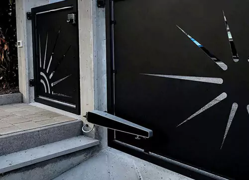 نصب انواع جک اتوماتیک درب پارکینگ به همراه ریموت پارکینگ در سعادت آباد